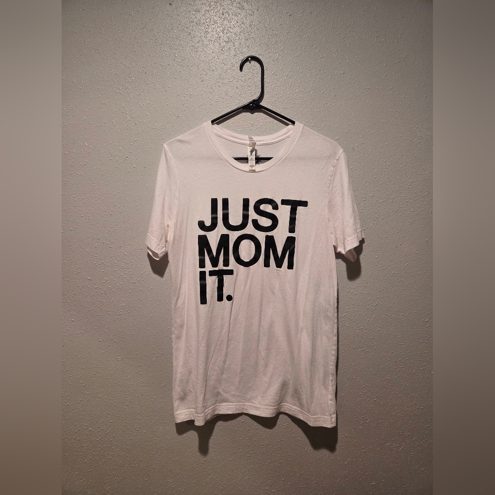 Mom T-SHIRT Size M